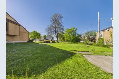 7427  Wind Lake Rd, Racine, WI 53185 - Photo 33