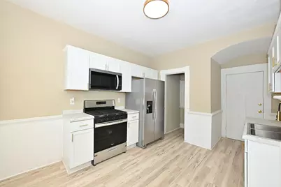 143 E Garfield Ave, Milwaukee, WI 53212 - Photo 11
