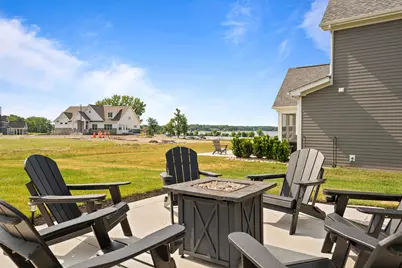 2732  Harbor Ct, Delavan, WI 53115 - Photo 25