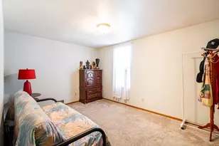 201 N 36th St, Milwaukee, WI 53208 - Photo 7