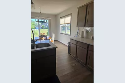 5229  Briarwood Cir, Racine, WI 53402 - Photo 19
