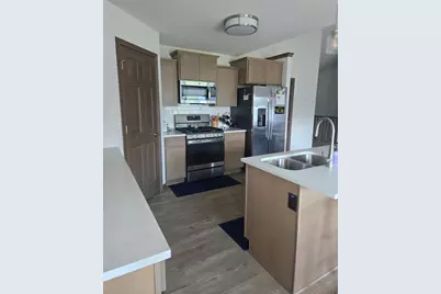 5229  Briarwood Cir, Racine, WI 53402 - Photo 13