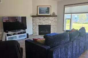 5229 Briarwood Cir, Racine, WI 53402 - Photo 7