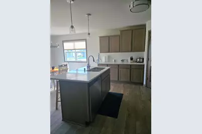 5229  Briarwood Cir, Racine, WI 53402 - Photo 17