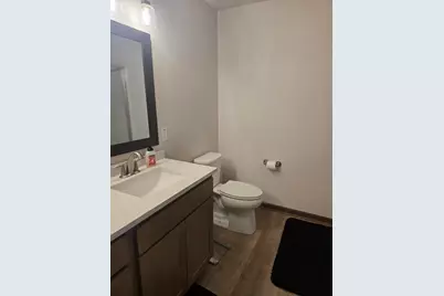 5229  Briarwood Cir, Racine, WI 53402 - Photo 27