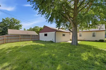 3416 N 97th St, Milwaukee, WI 53222 - Photo 15