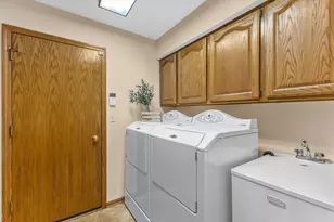 N2W29732 Blodwen Dr, Delafield, WI 53188 - Photo 31