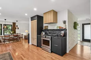 7524 W Wisconsin Ave, Wauwatosa, WI 53213 - Photo 21