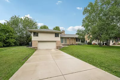7524 W Wisconsin Ave, Wauwatosa, WI 53213 - Photo 17