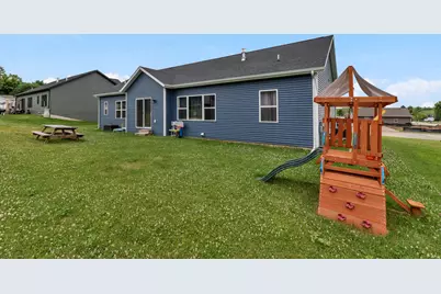 1074  Crystal Ln, Mayville, WI 53050 - Photo 3
