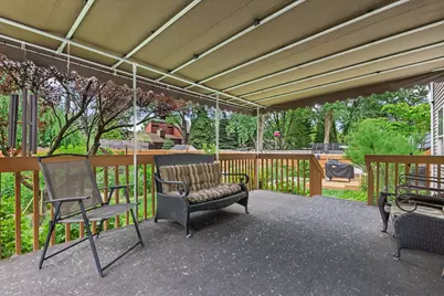 3330  Wood Rd, Racine, WI 53406 - Photo 9