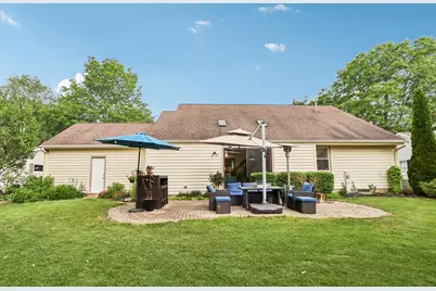 W61N840  Arbor Dr, Cedarburg, WI 53012 - Photo 33