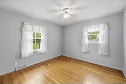 1542 N Lakeview Ave, Port Washington, WI 53074 - Photo 35