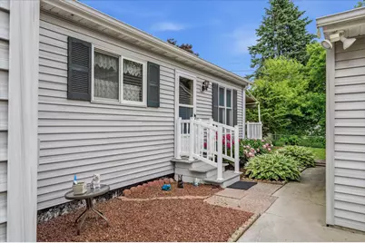 1542 N Lakeview Ave, Port Washington, WI 53074 - Photo 41