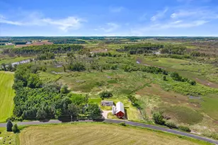 N9523 N River Rd, Ixonia, WI 53036 - Photo 1