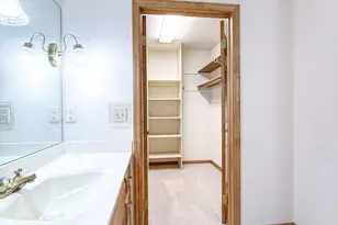 3825 Kodiak Trail, Brookfield, WI 53045 - Photo 23