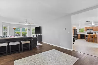 W244N4501  Swan Rd, Pewaukee, WI 53072 - Photo 5