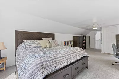 W244N4501  Swan Rd, Pewaukee, WI 53072 - Photo 21