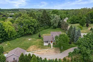 W244N4501 Swan Rd, Pewaukee, WI 53072 - Photo 33