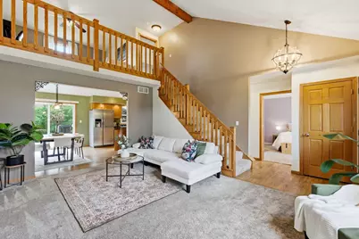 4199 W Hilltop Ln, Franklin, WI 53132 - Photo 7