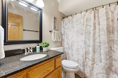 4199 W Hilltop Ln, Franklin, WI 53132 - Photo 25