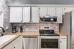 82 Falling Creek Cir, Janesville, WI 53548 - Photo 7
