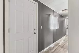 82 Falling Creek Cir, Janesville, WI 53548 - Photo 19