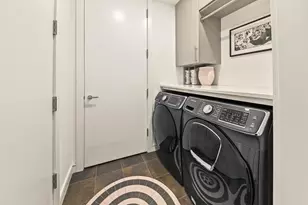 106 W Seeboth St, Milwaukee, WI 53204 - Photo 37