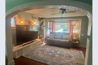 2206 S 36th St, Milwaukee, WI 53215 - Photo 5
