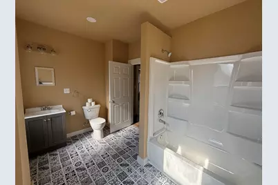2415  Prospect St, Racine, WI 53404 - Photo 17