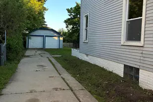 2415 Prospect St, Racine, WI 53404 - Photo 3
