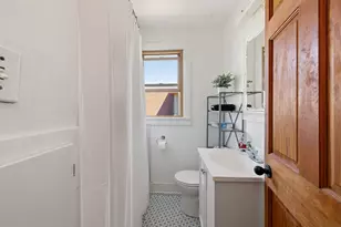 3161 S 11th St, Milwaukee, WI 53215 - Photo 27