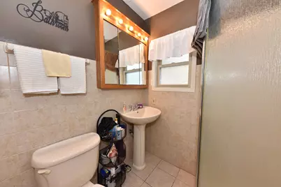 8103 W Potomac Ave, Milwaukee, WI 53218 - Photo 17