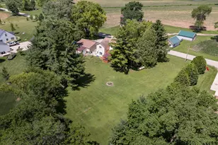 5651 Honey Creek Rd, Racine, WI 53120 - Photo 7