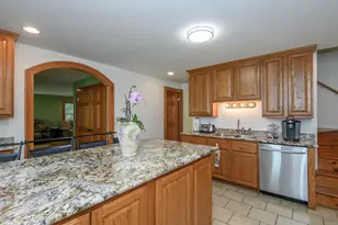 5651 Honey Creek Rd, Racine, WI 53120 - Photo 11