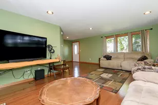 5651 Honey Creek Rd, Racine, WI 53120 - Photo 15