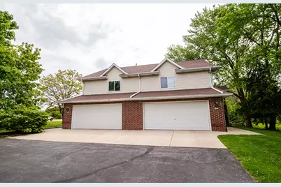 1410 S River Rd, New Berlin, WI 53151 - Photo 9