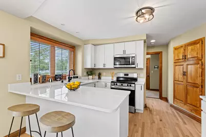 8621  Talamasca Dr, Racine, WI 53126 - Photo 11