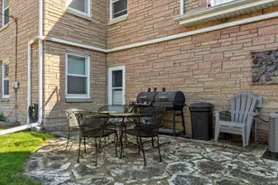8748 Parkview Ct, Wauwatosa, WI 53226 - Photo 11