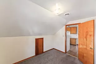 3017 S 6th St, Milwaukee, WI 53215 - Photo 37