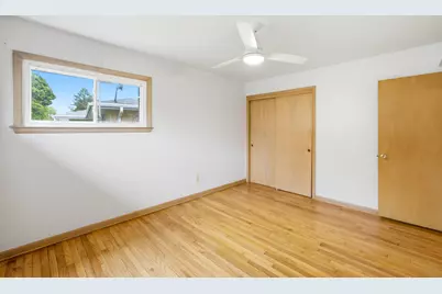 3851 E Elser Ave, Cudahy, WI 53110 - Photo 17