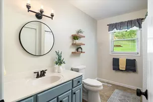 731 4th St, La Crescent, MN 55947 - Photo 7
