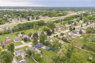 6908 W Allerton Ave, Greenfield, WI 53220 - Photo 31