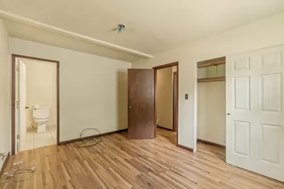 8091 N Pingree Ave, Milwaukee, WI 53224 - Photo 17