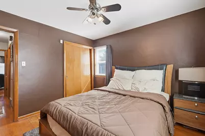 8001 W Kathryn Ave, Milwaukee, WI 53218 - Photo 23