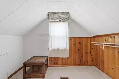 8001 W Kathryn Ave, Milwaukee, WI 53218 - Photo 13