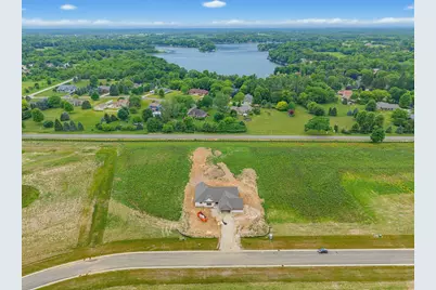 W297N8135  Meadow Bliss Dr, Lisbon, WI 53089 - Photo 5