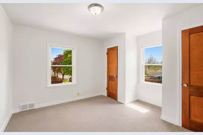 3180 S 41st St, Milwaukee, WI 53215 - Photo 13