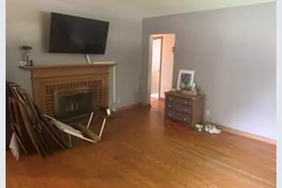 716  Indiana St, Racine, WI 53405 - Photo 9