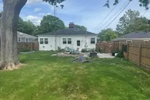 716 Indiana St, Racine, WI 53405 - Photo 3